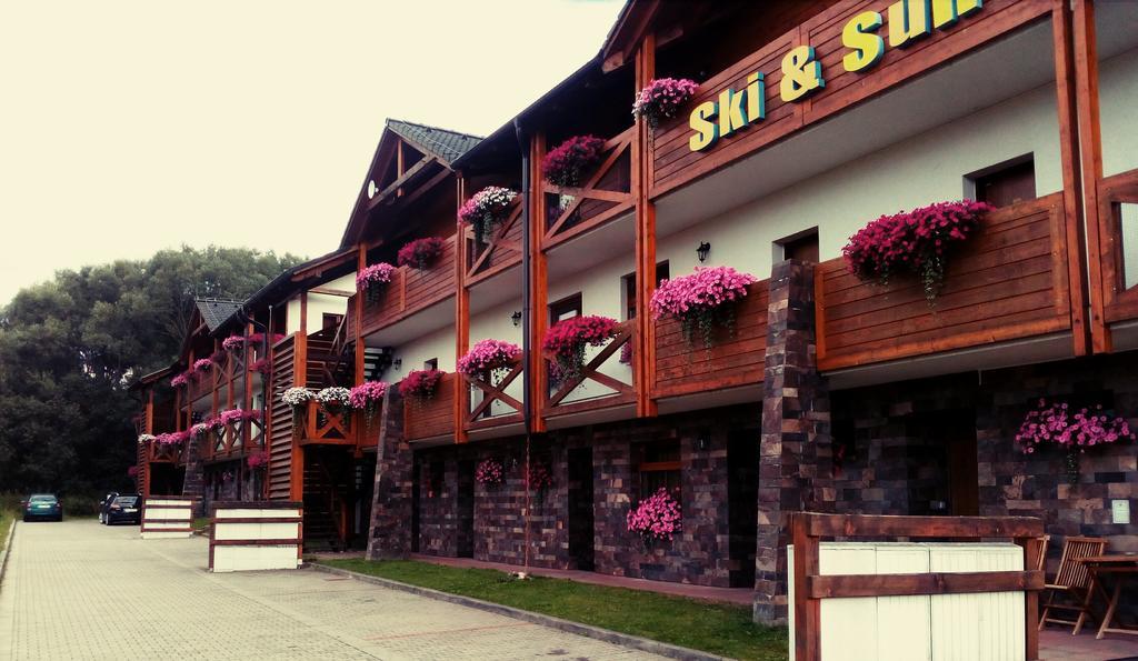 Ski & Sun Wellness Apartments Liptovský Mikuláš Exteriör bild